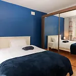 Fort Lodge *